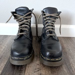 Dr. Martens 1460 Smooth Black Leather Lace-Up Boots Sz 8